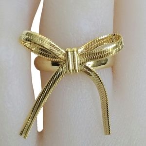 Gold Bow Ring